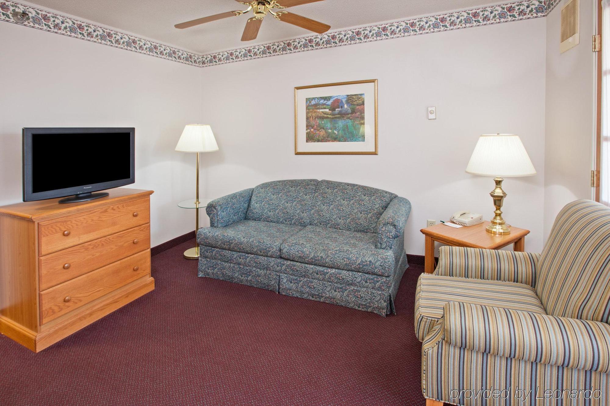 Country Inn & Suites By Radisson, Springfield, Oh Værelse billede